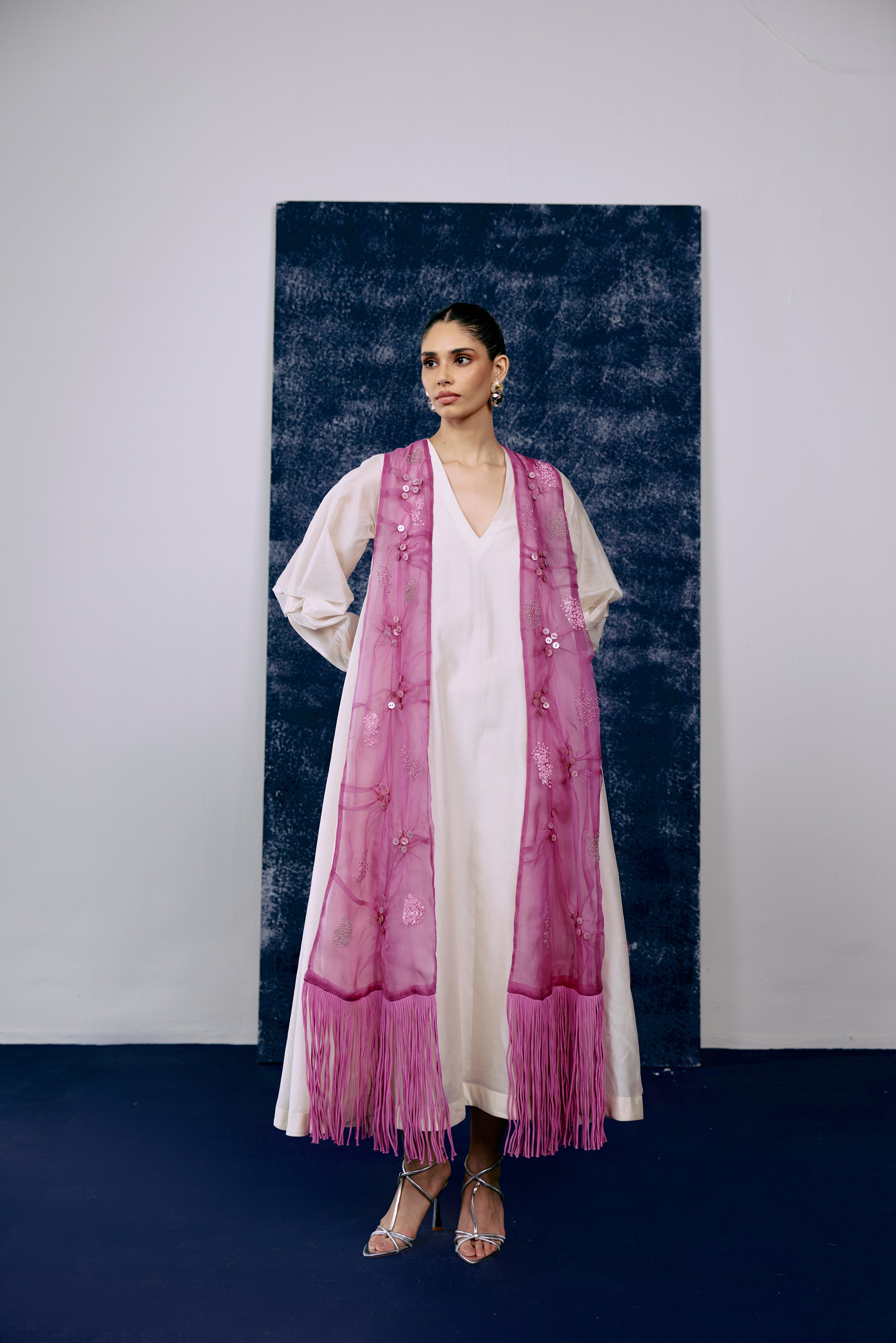 Gulabi Aankhein Dress